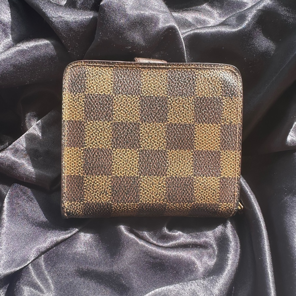 Louis Vuitton Damier Ebene Compact Wallet - Picture 2 of 8